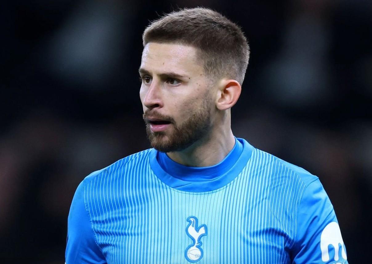 世界杯app下载-英媒：以防维卡里奥离队，热刺在秘密关注顶级门将