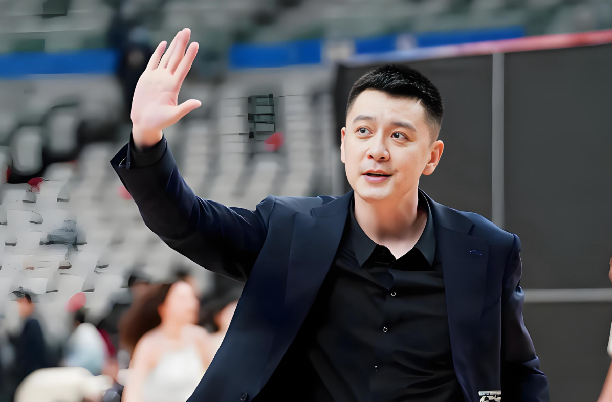 世界杯直播软件更新-辽宁输给新疆队19分!杨鸣留下了4大谜题,球迷看不明白